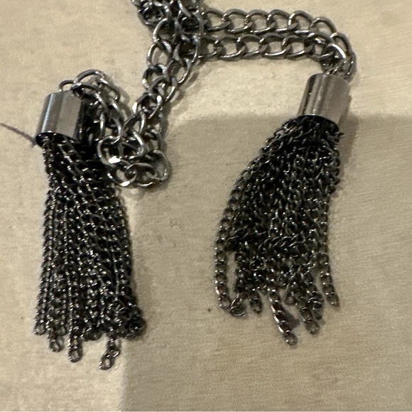 Miriam Haskell Elegant Pearl Necklace - Picture 3 of 8